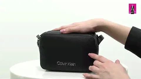 Видеообзор I Женская сумка CALVIN KLEIN CK MUST CAMERA BAG 2349800